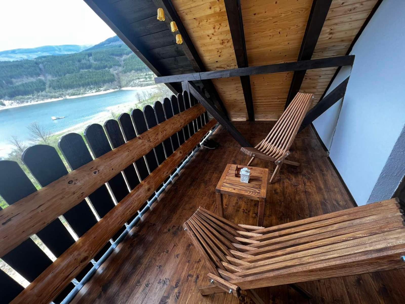 Zavojsko Jezero - Vila Jezero Pirot Buitenkant foto