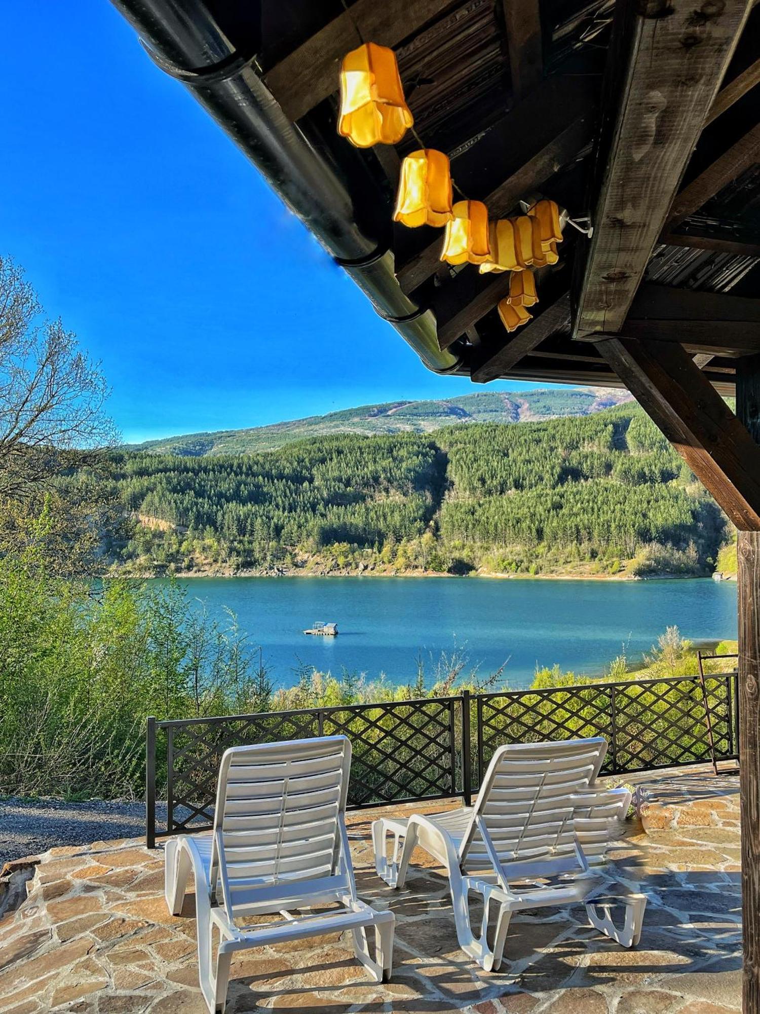 Zavojsko Jezero - Vila Jezero Pirot Buitenkant foto